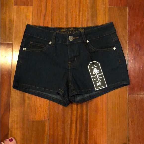 Brand new Wax Jeans jean shorts size small - Picture 1 of 5